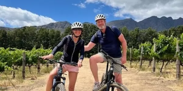 Fietsen en wijnproeven